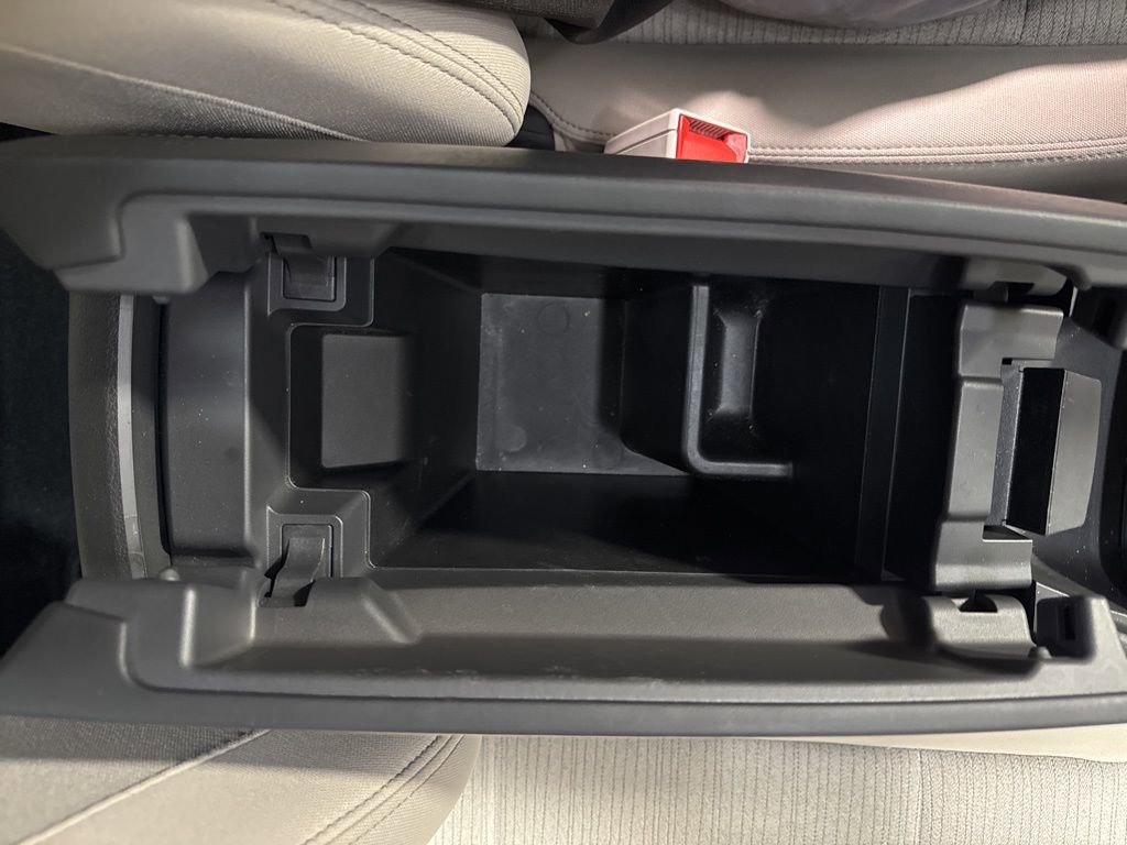 Used 2023 Nissan Rogue SV image 32