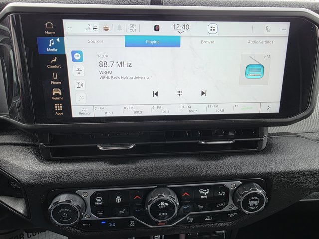 Used 2024 Jeep Wrangler Sport S w/ Convenience Group image 7