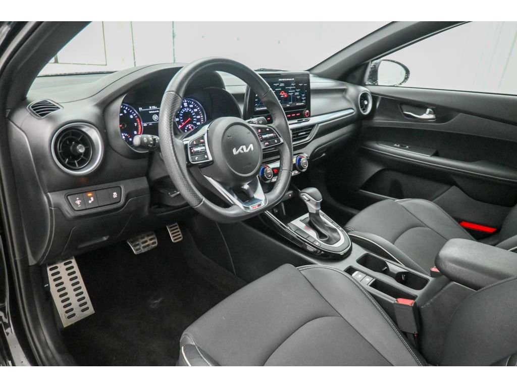 Used 2024 Kia Forte GT-Line w/ GT-Line Premium Package image 29