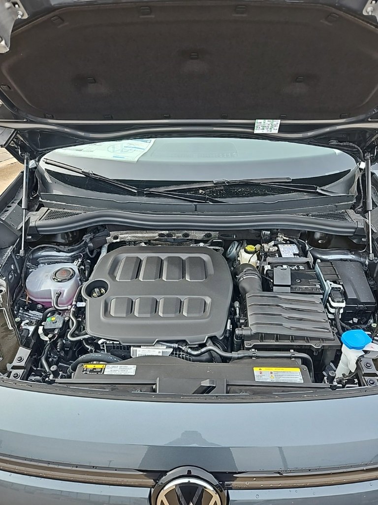 New 2026 Volkswagen Tiguan SE image 10