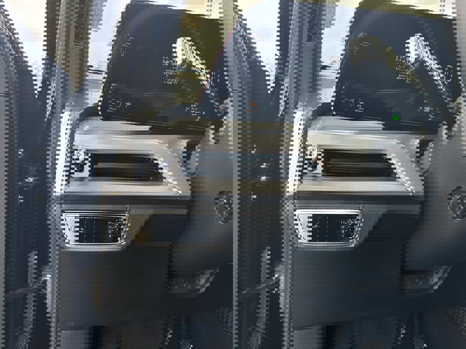 Used 2026 Cadillac Vistiq Luxury image 33