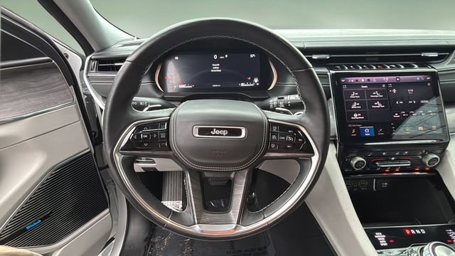 Used 2022 Jeep Grand Cherokee L Overland image 11