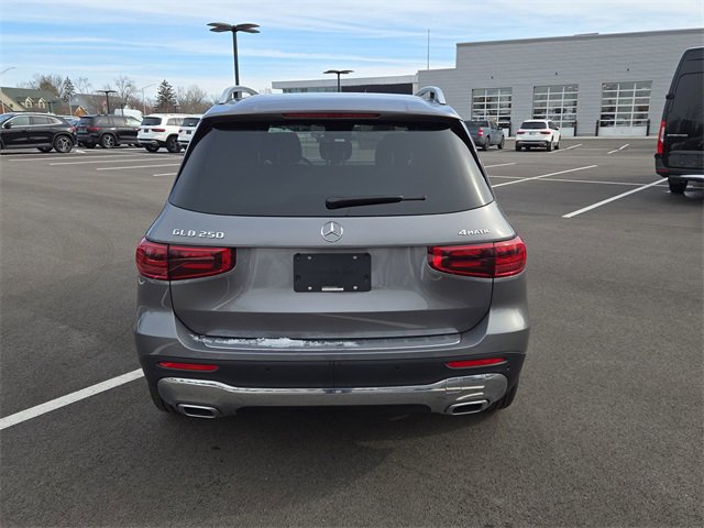 New 2026 Mercedes-Benz GLB 250 4MATIC image 4