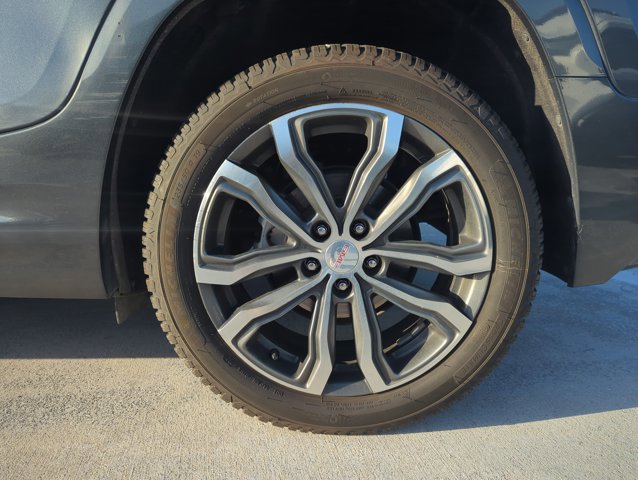Used 2019 GMC Terrain Denali w/ Advanced Safety Package image 6