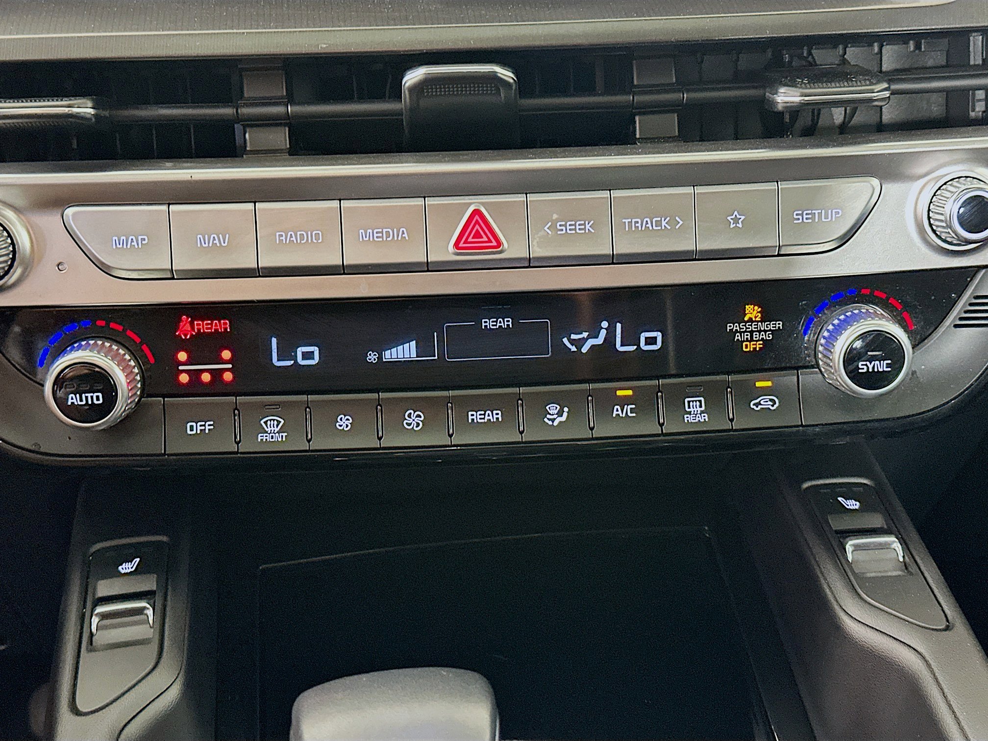 Used 2025 Kia Telluride S AWD/4WD image 24