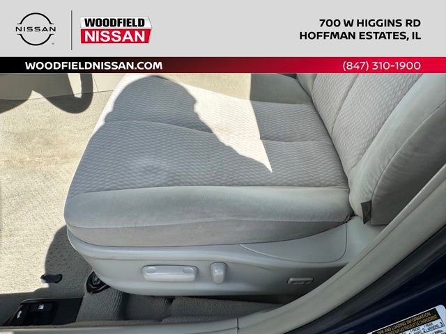 Used 2011 Toyota Camry LE image 26