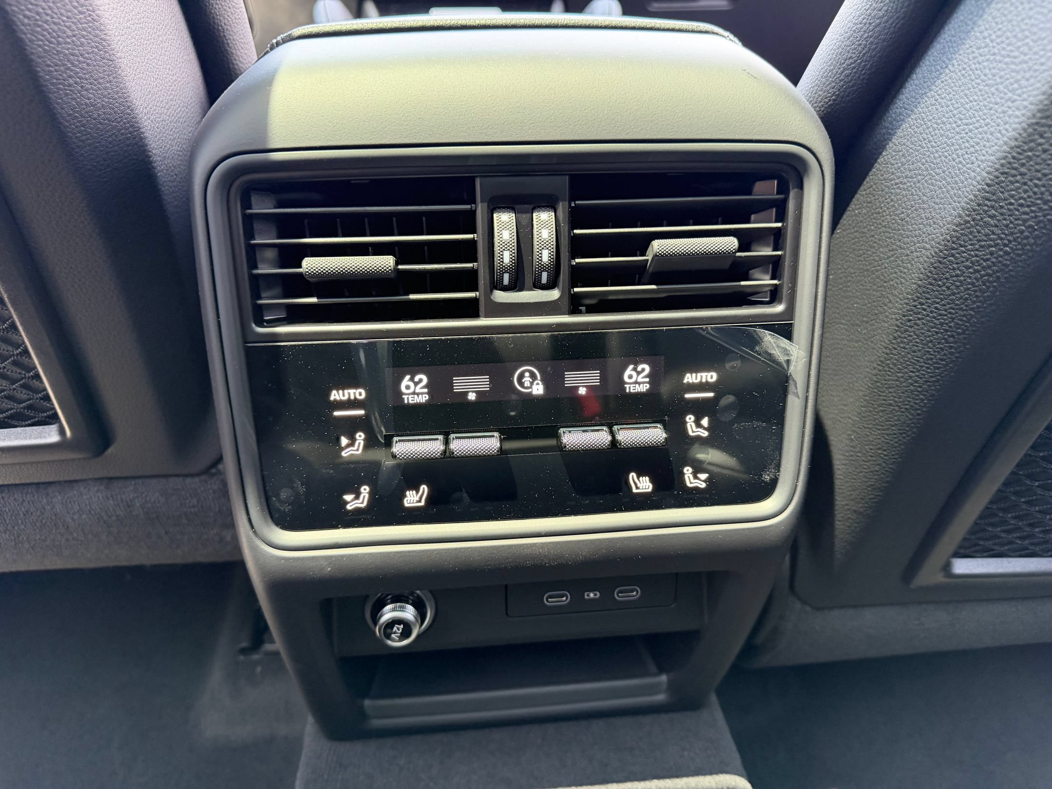 Certified 2026 Porsche Cayenne AWD/4WD image 26