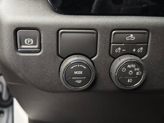 New 2026 Chevrolet Silverado 1500 RST w/ Dark Appearance Package image 17