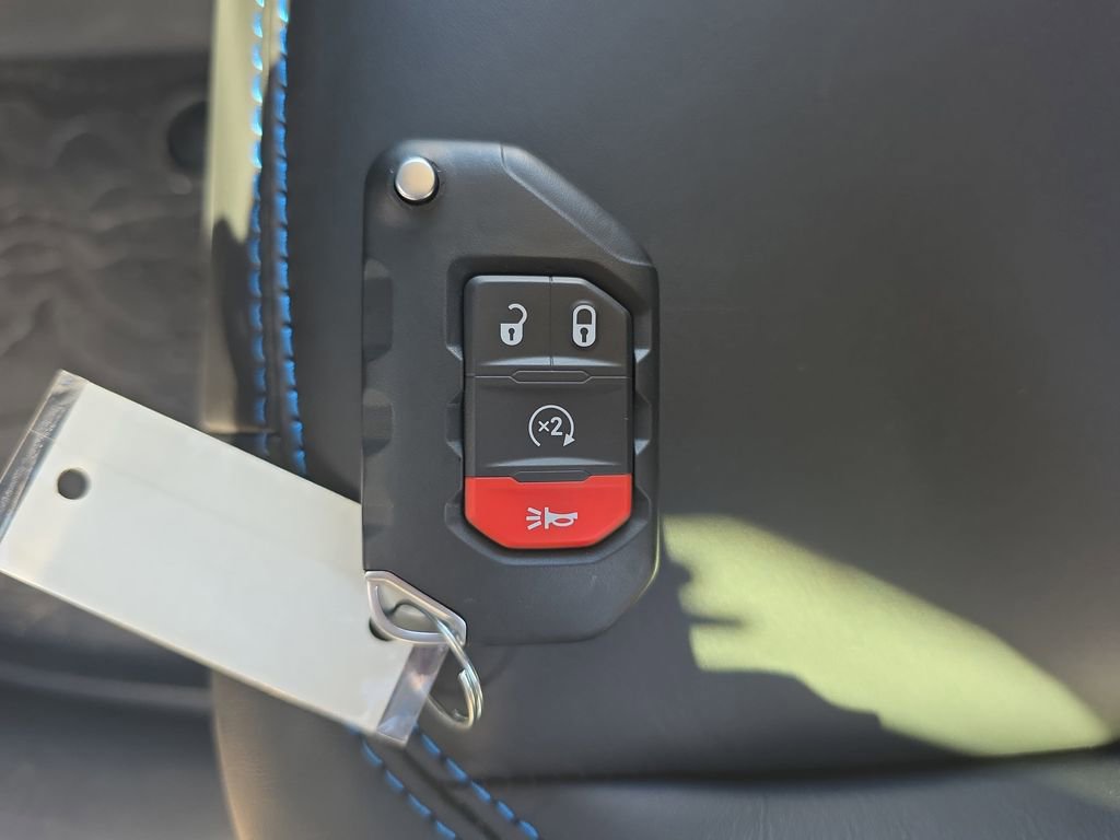 New 2025 Jeep Wrangler Unlimited Rubicon 4xe w/ Technology Group image 34