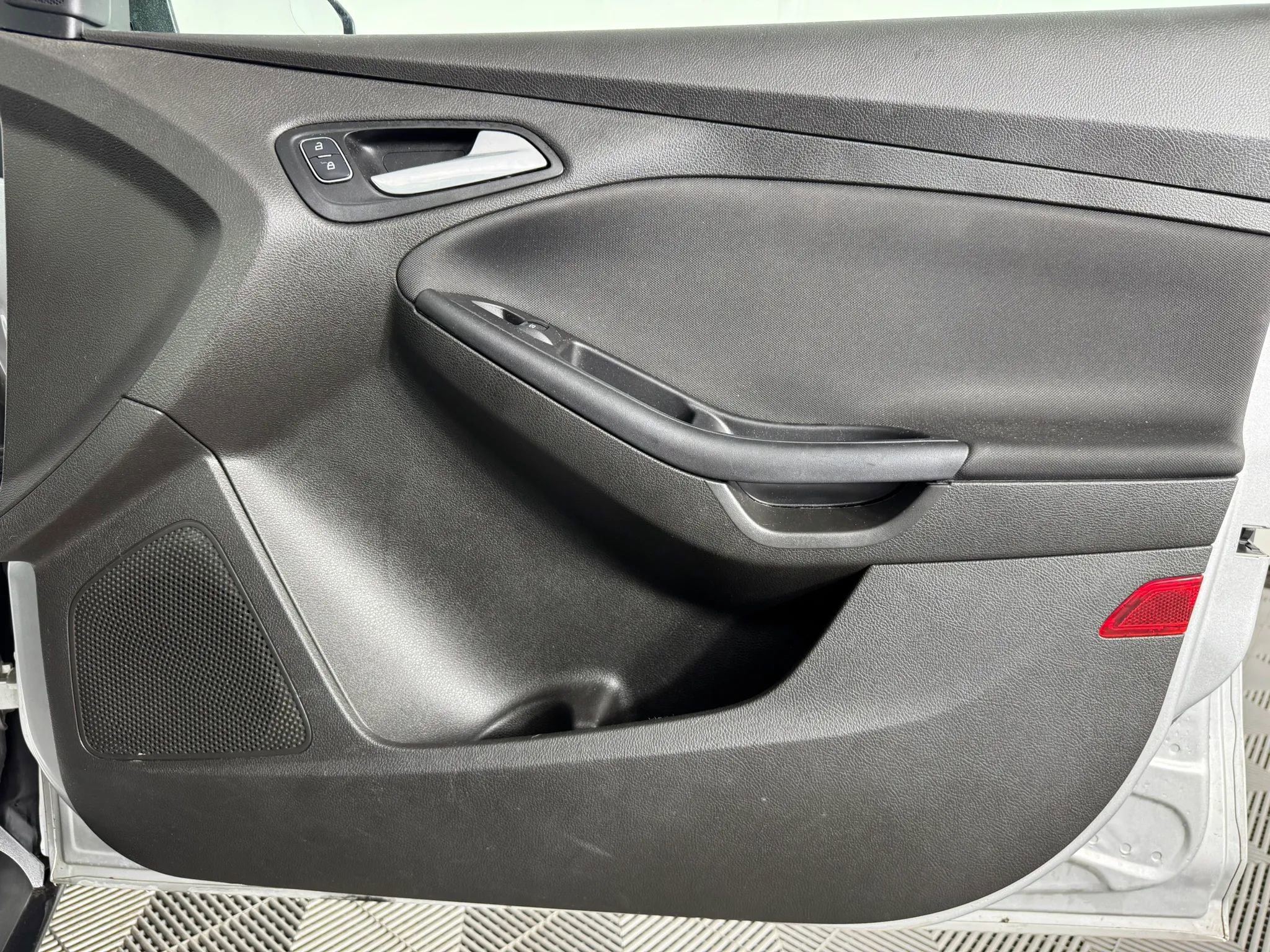 Used 2016 Ford Focus SE image 23