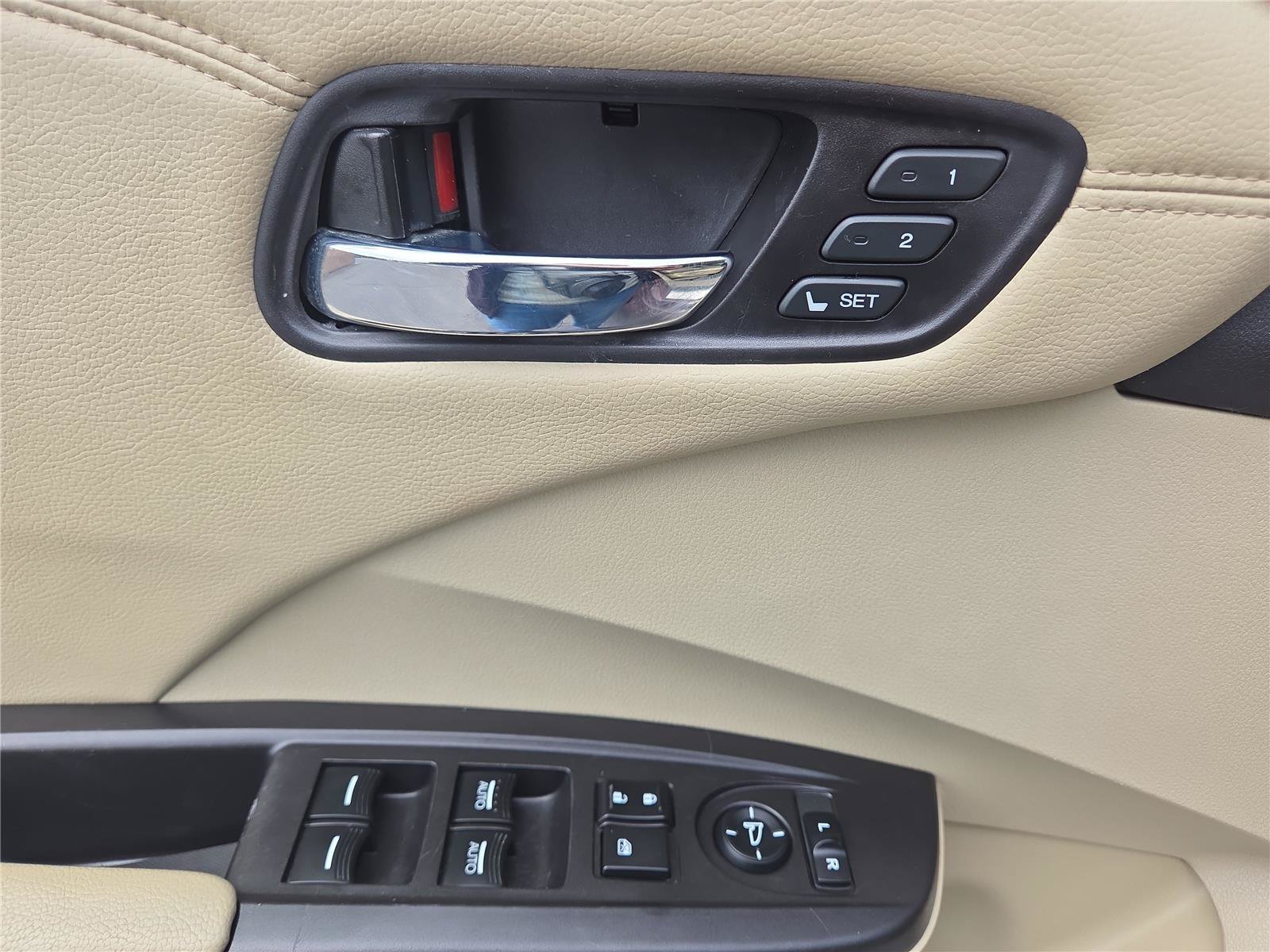Used 2015 Acura RDX w/ Technology Package FWD image 14