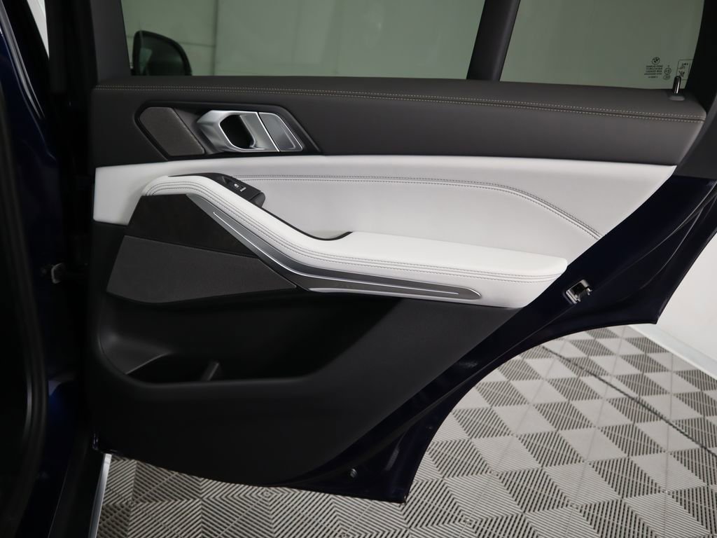 Certified 2026 BMW X5 xDrive40i w/ Climate Comfort Package image 28