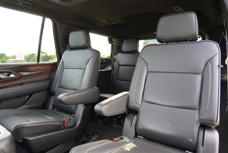 Used 2021 GMC Yukon Denali w/ Denali Premium Package AWD/4WD image 82