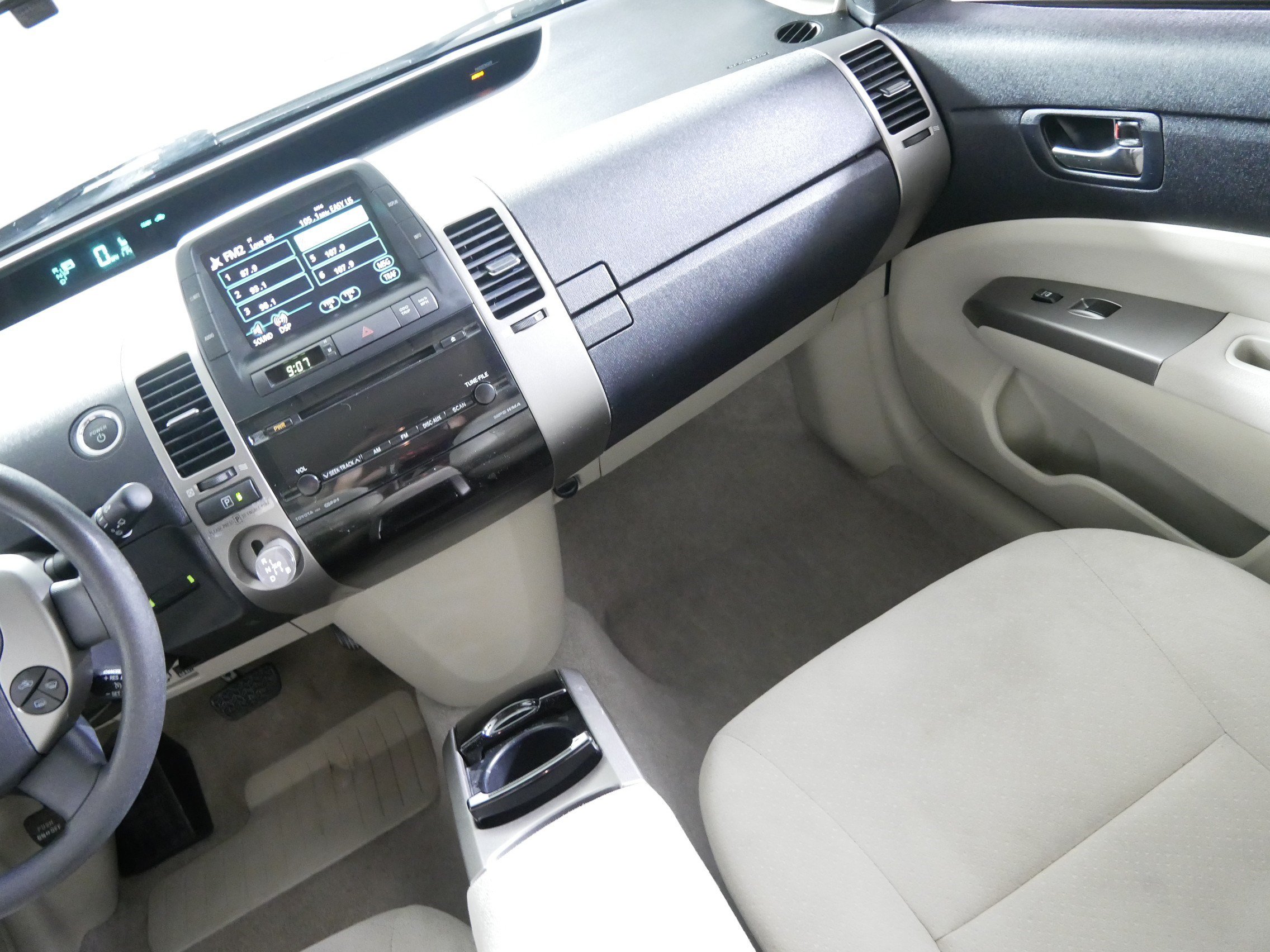 Used 2009 Toyota Prius w/ Pkg 2 FWD image 11