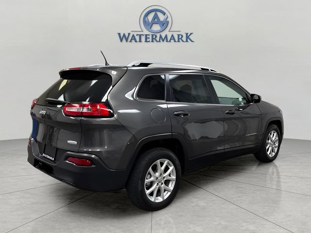 Used 2018 Jeep Cherokee Latitude Plus w/ Comfort/Convenience Group image 5