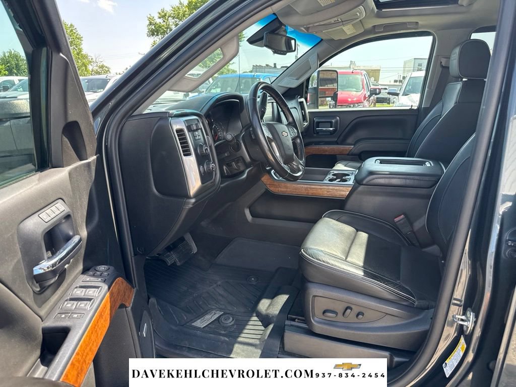 Used 2018 Chevrolet Silverado 2500 High Country w/ Duramax Plus Package AWD/4WD image 9