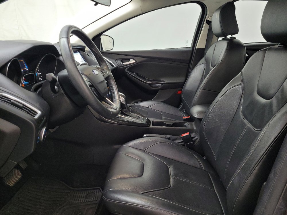 Used 2017 Ford Focus Titanium FWD image 17