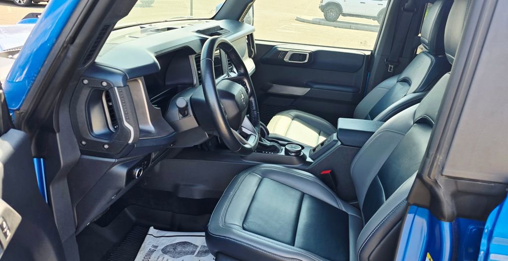Used 2023 Ford Bronco Outer Banks AWD/4WD image 4