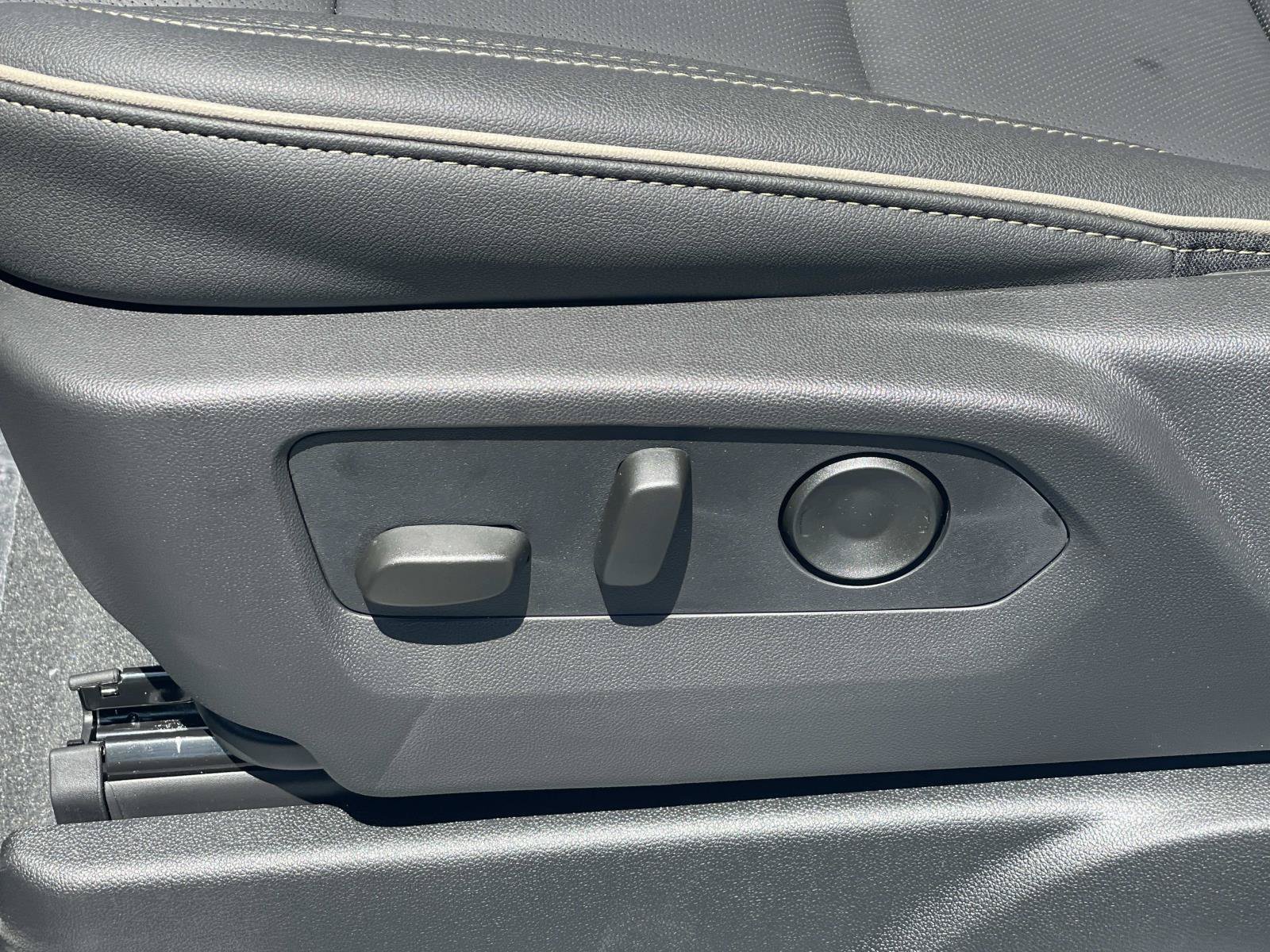 New 2026 GMC Yukon XL Elevation RWD image 20