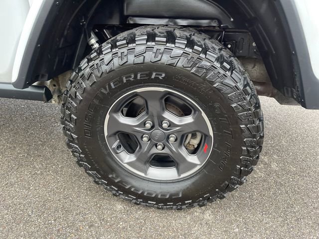 Used 2020 Jeep Gladiator Rubicon w/ Advanced Safety Group AWD/4WD image 39