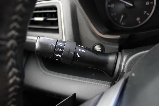 Used 2023 Subaru Ascent Limited w/ Technology Package image 11