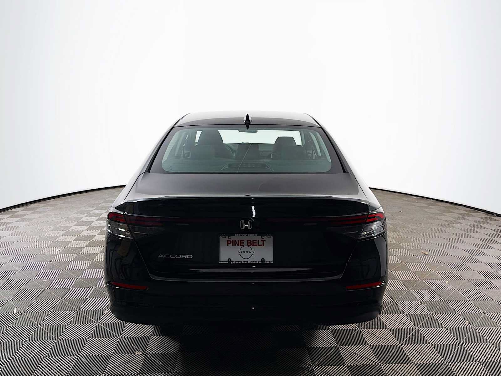 Used 2023 Honda Accord LX image 5