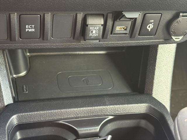 Certified 2023 Toyota Tacoma TRD Off-Road AWD/4WD image 26