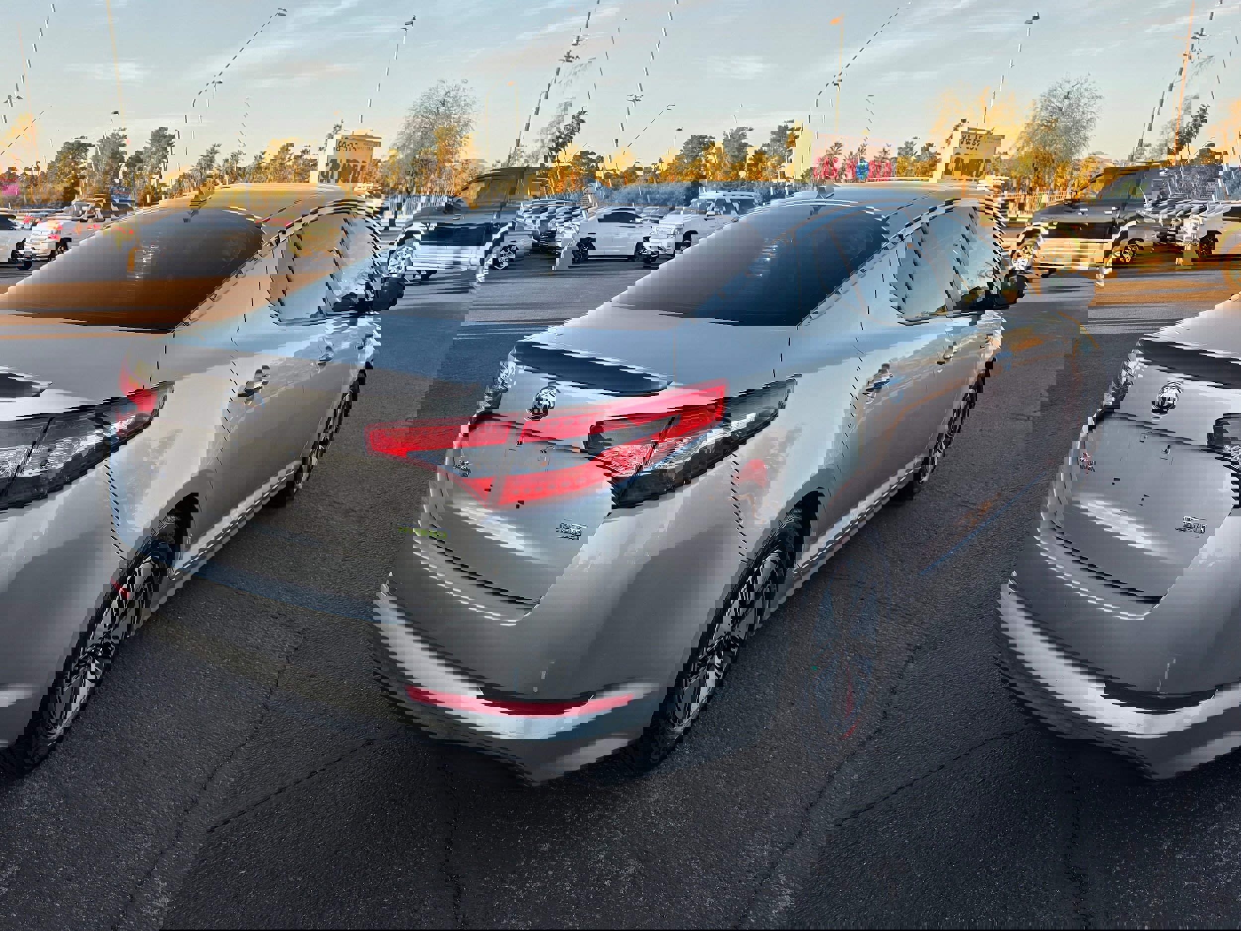 Used 2013 Kia Optima LX w/ Hybrid Convenience Pkg image 5