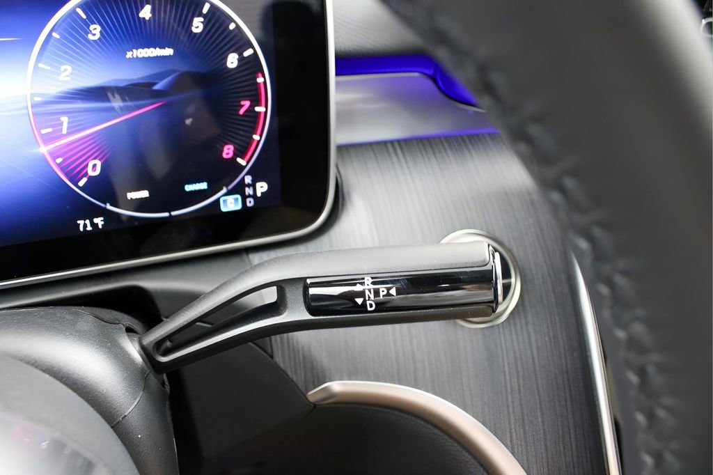 Used 2025 Mercedes-Benz C 300 Sedan image 29