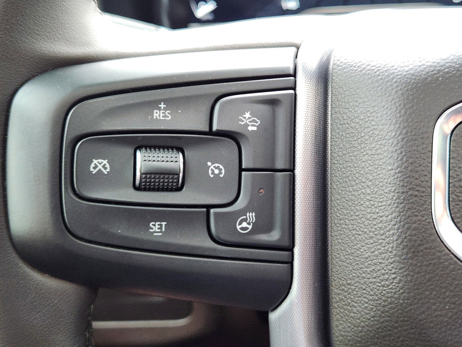 Used 2023 GMC Yukon SLT w/ SLT Premium Package RWD image 24
