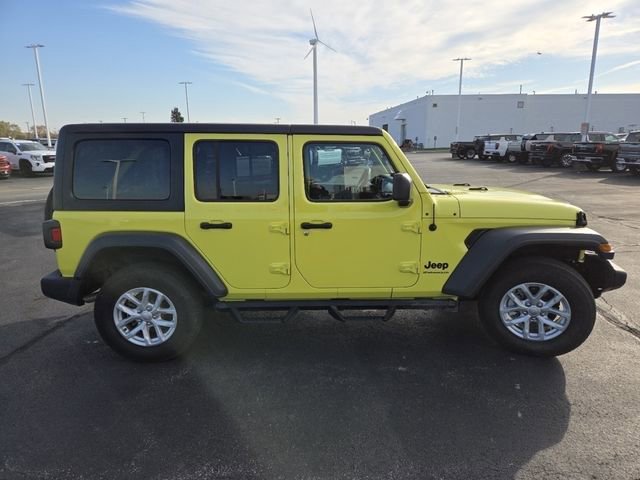 Used 2023 Jeep Wrangler Sport S image 16