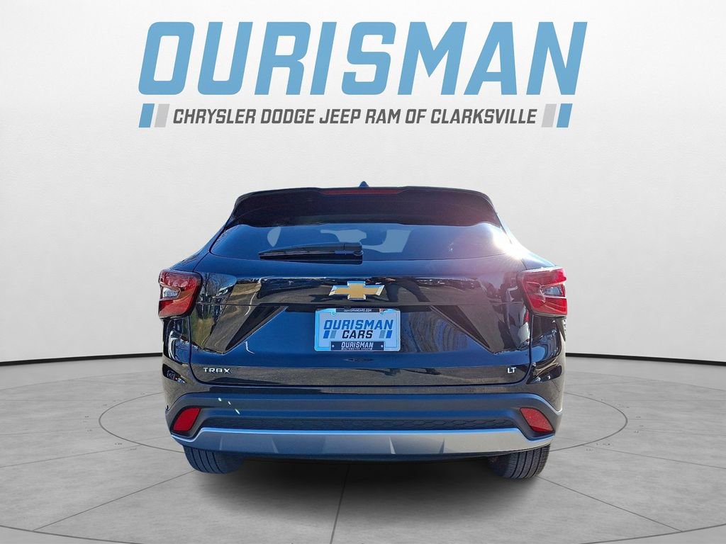 Used 2025 Chevrolet Trax LT image 5