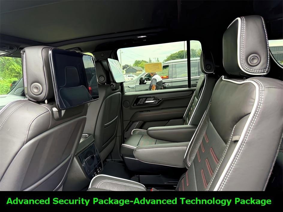 New 2025 GMC Yukon XL AT4 Ultimate image 12
