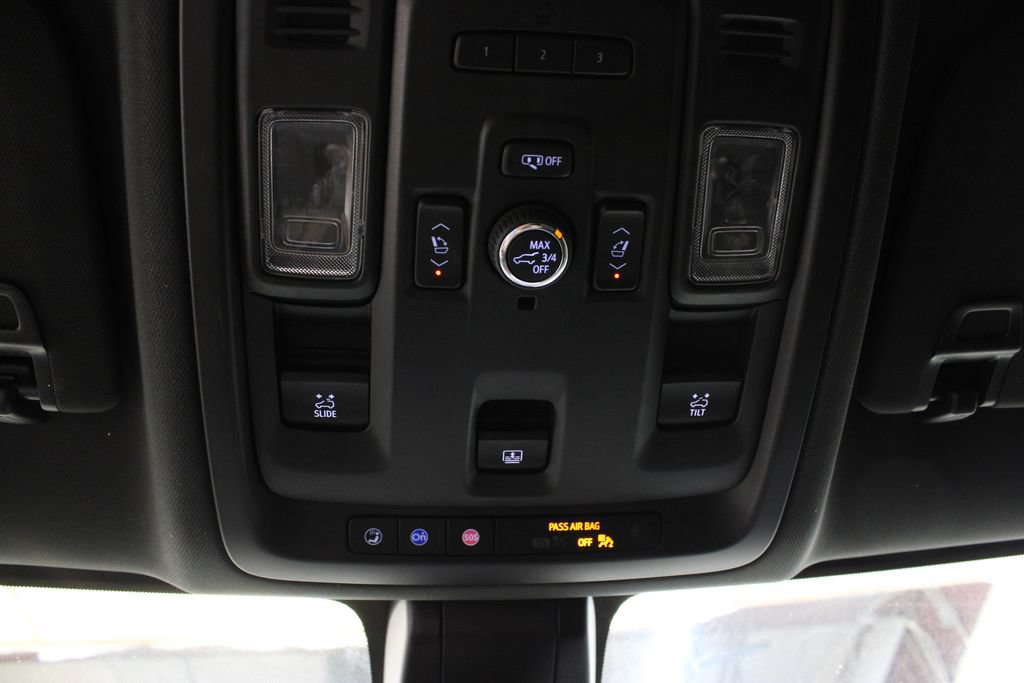 Used 2021 Chevrolet Tahoe RST w/ Luxury Package RWD image 28