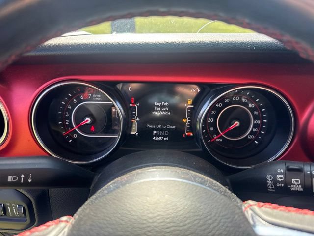 Used 2022 Jeep Wrangler Unlimited Rubicon w/ LED Lighting Group AWD/4WD image 12