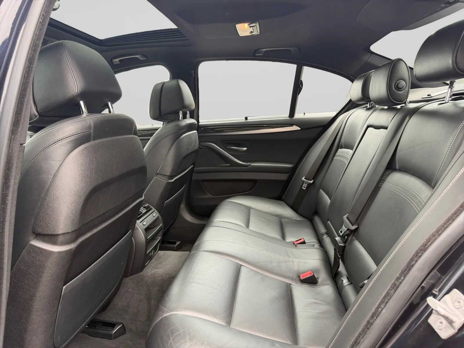 Used 2016 BMW 535i xDrive Sedan AWD/4WD image 28