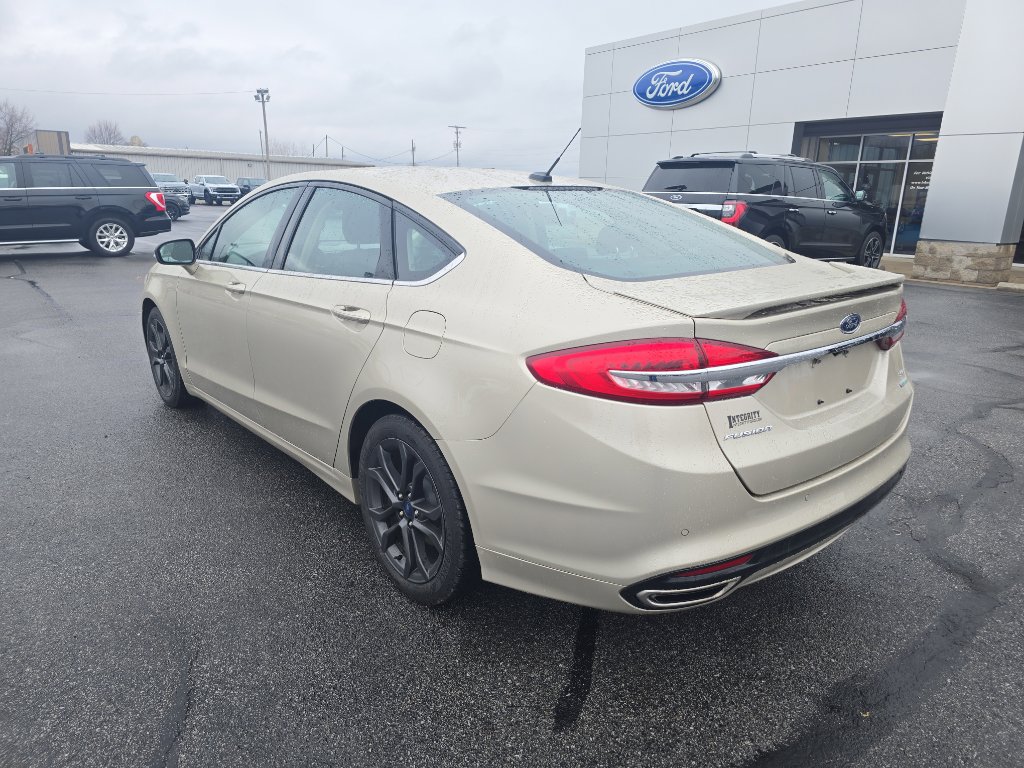 Used 2018 Ford Fusion SE image 8