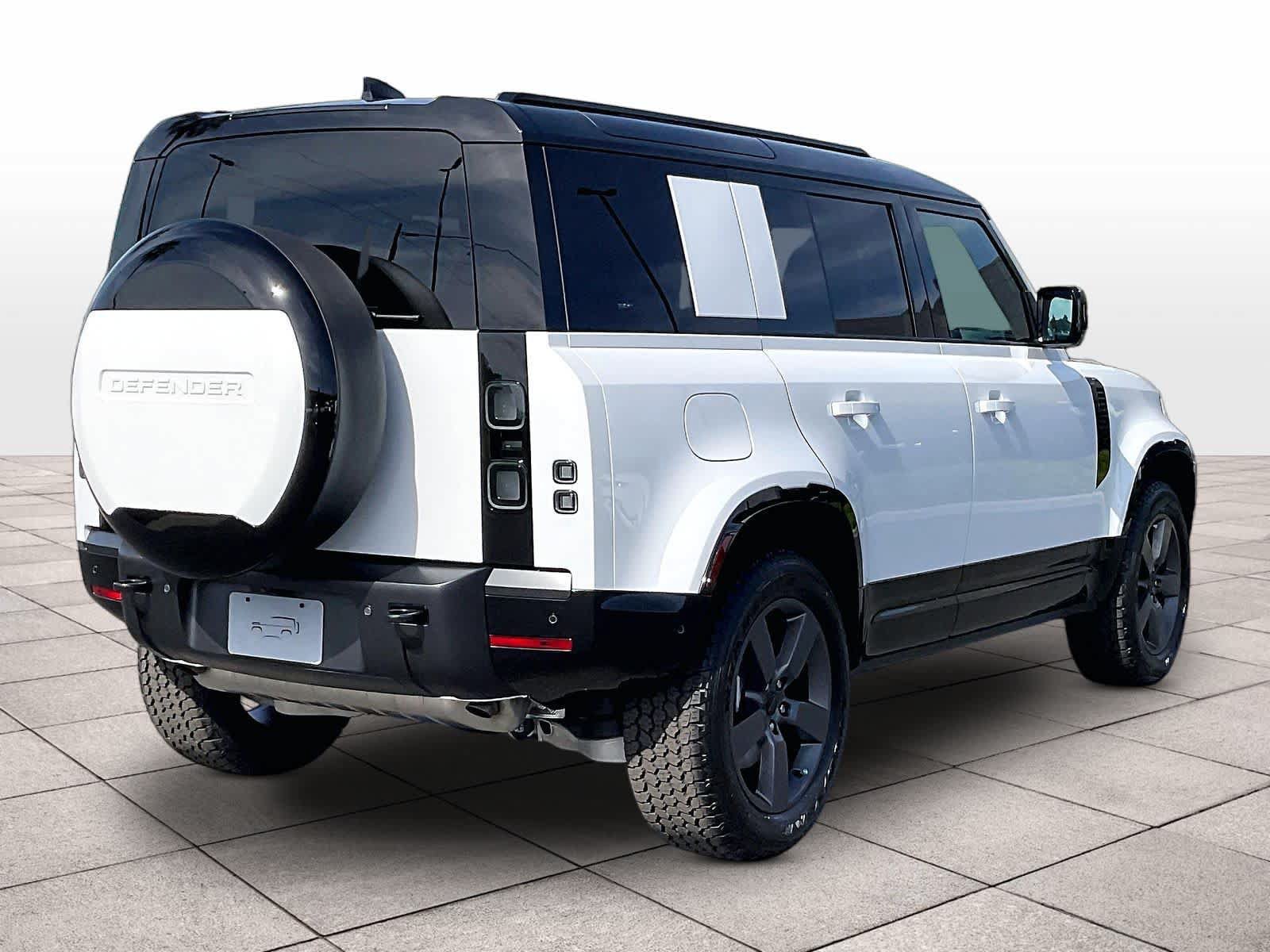 New 2026 Land Rover Defender 110 X-Dynamic SE AWD/4WD image 4