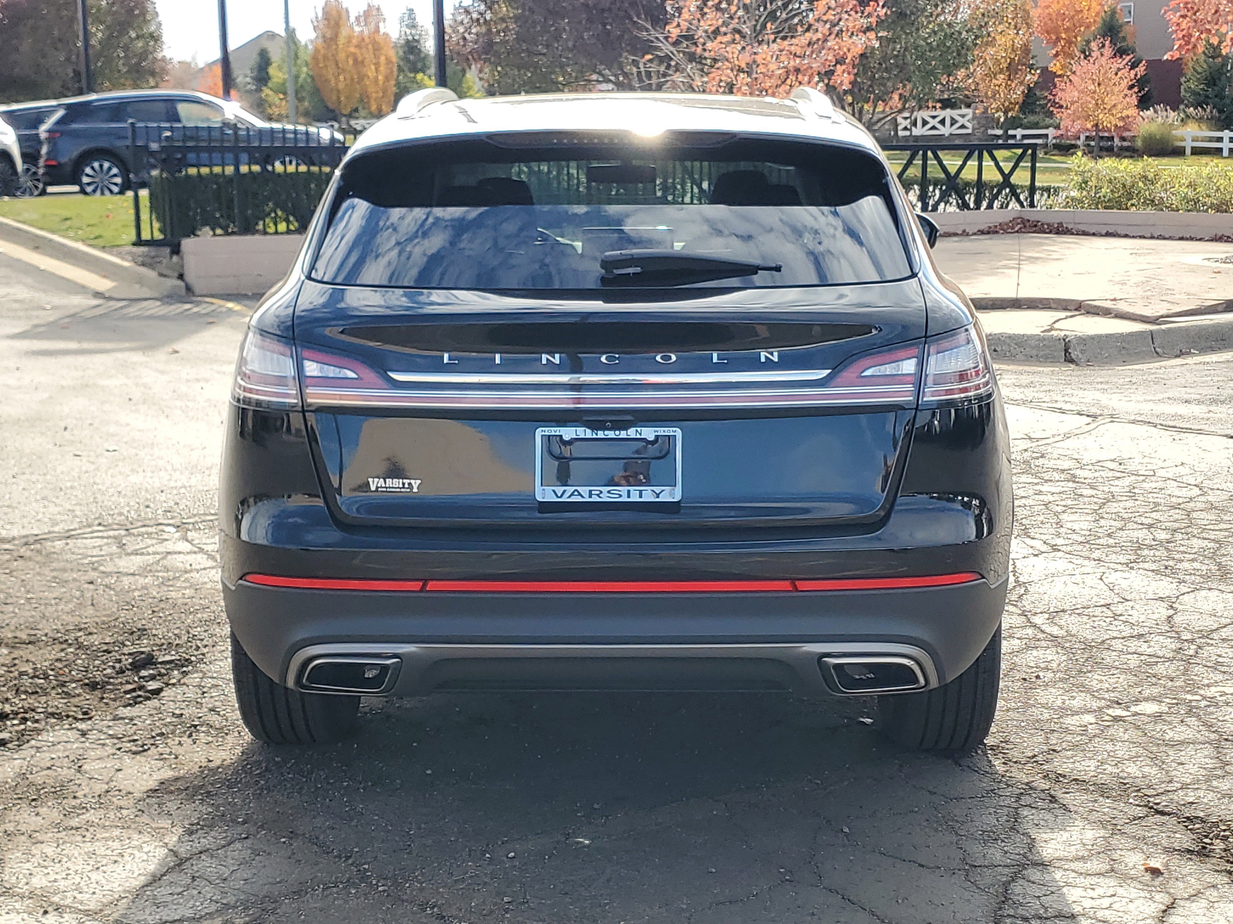 Certified 2022 Lincoln Nautilus Reserve w/ Luxury Package image 5