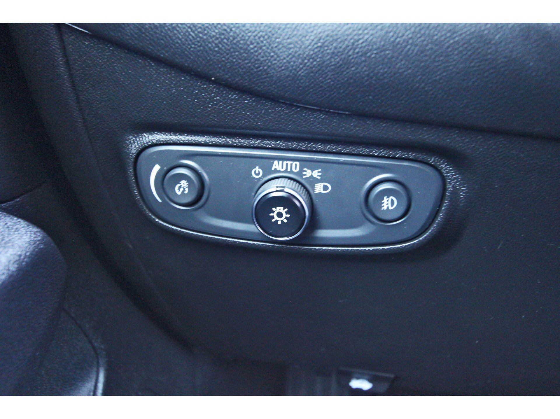 Used 2021 Chevrolet Equinox Premier FWD image 21