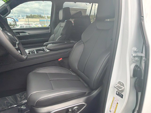 New 2026 Jeep Grand Wagoneer Limited AWD/4WD image 22