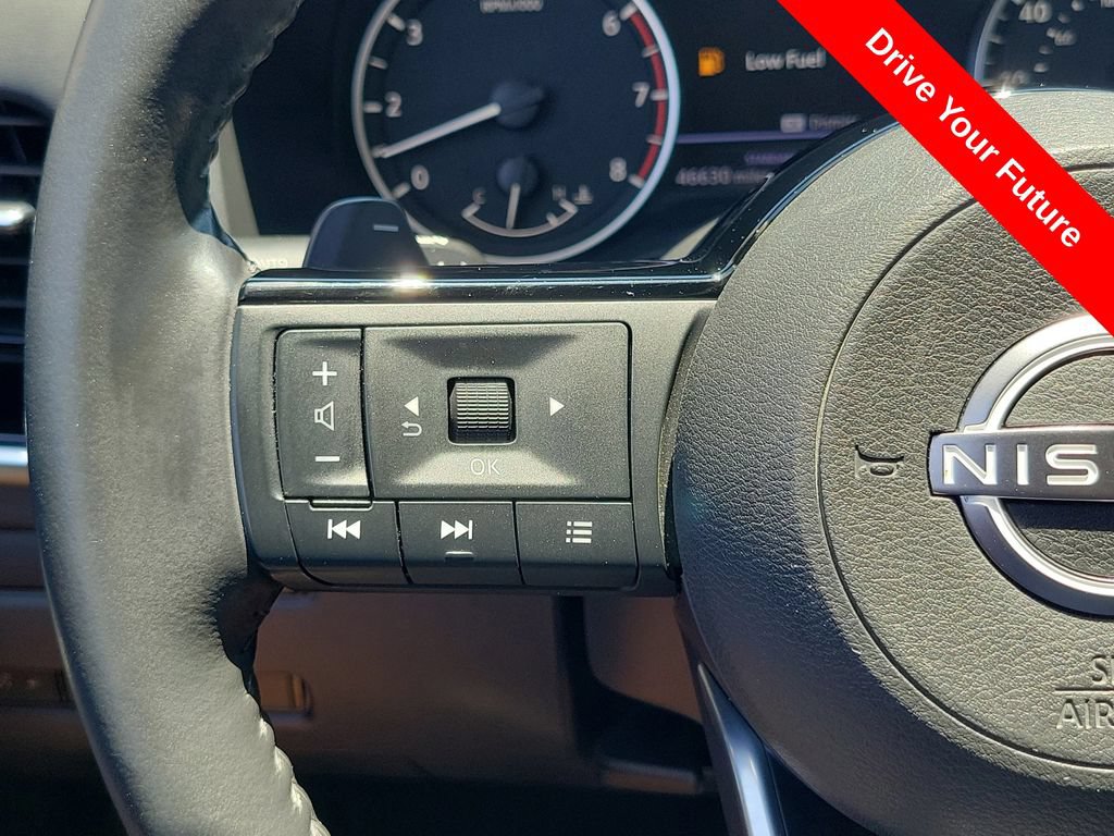 Used 2023 Nissan Rogue SL w/ SL Premium Package FWD image 7