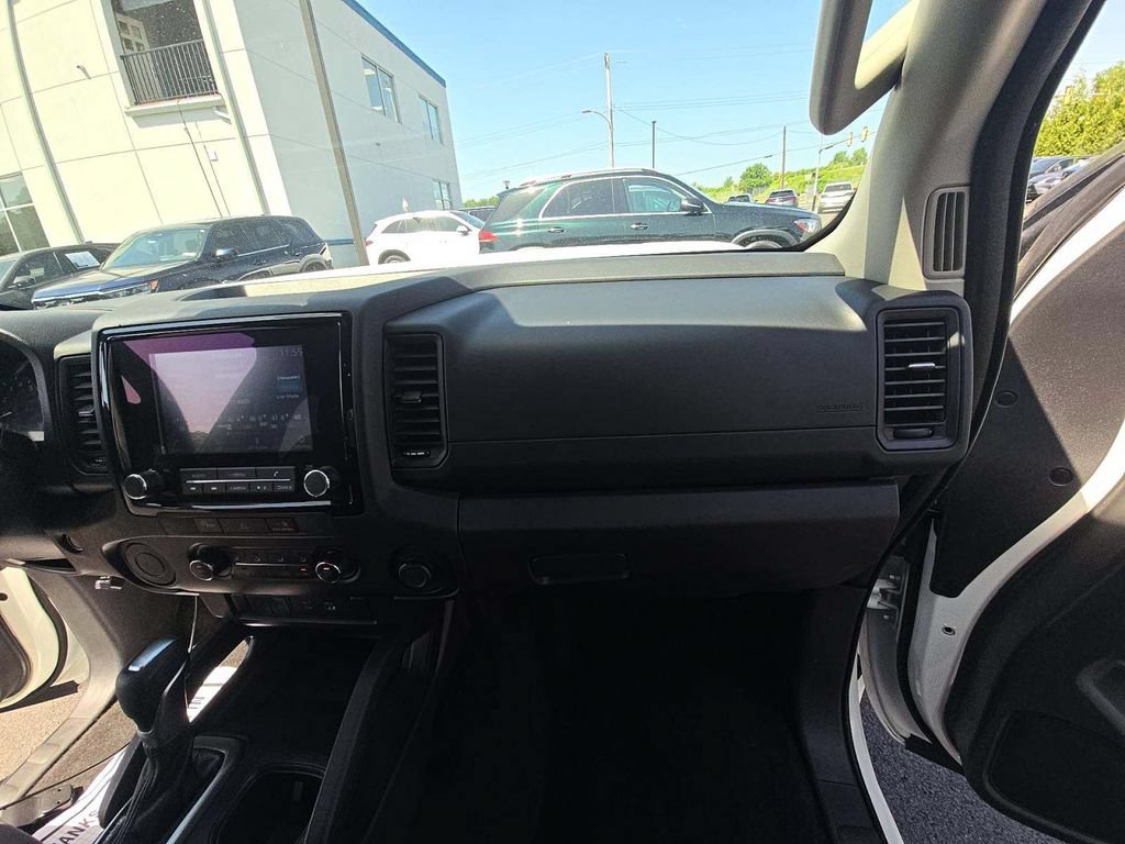 Used 2024 Nissan Frontier S w/ S Utility Package RWD image 7