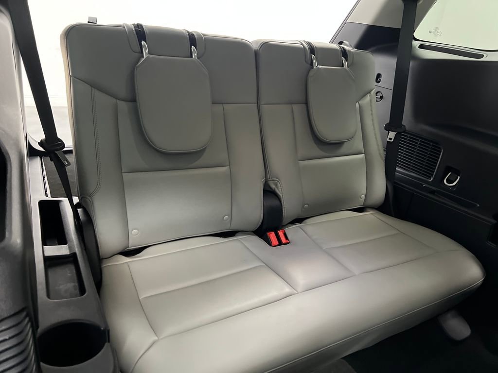 Used 2025 Ford Explorer Active w/ Active Comfort Package image 31