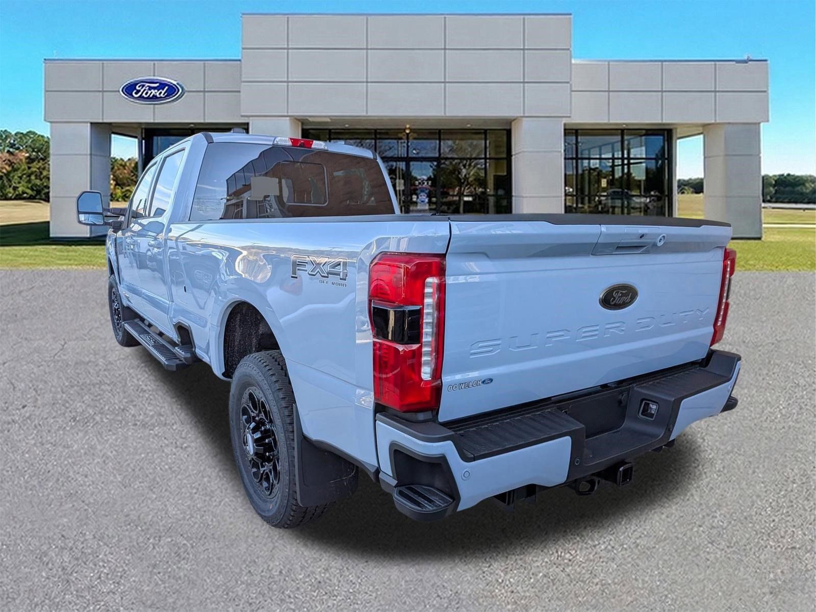 New 2026 Ford F350 Lariat w/ Black Appearance Package image 5