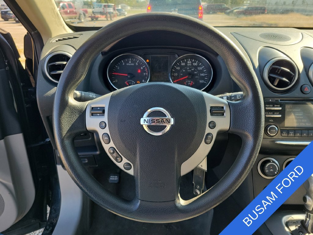 Used 2013 Nissan Rogue SV AWD/4WD image 18