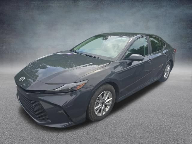 Used 2025 Toyota Camry LE FWD image 4