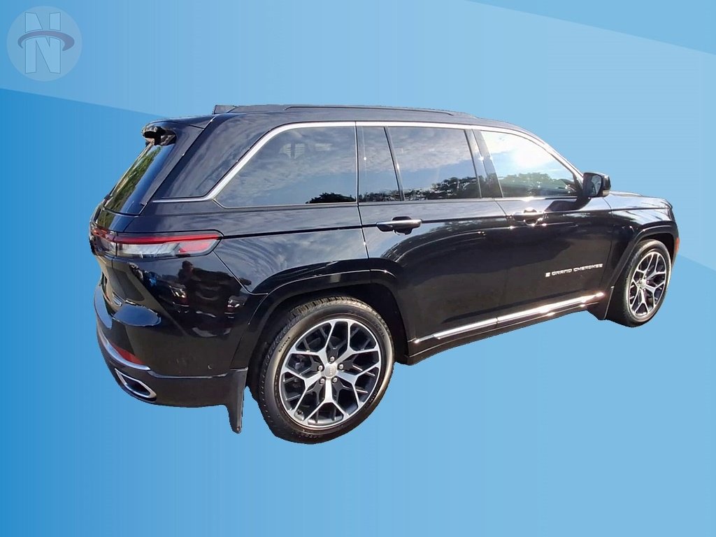 Certified 2024 Jeep Grand Cherokee Summit AWD/4WD image 8