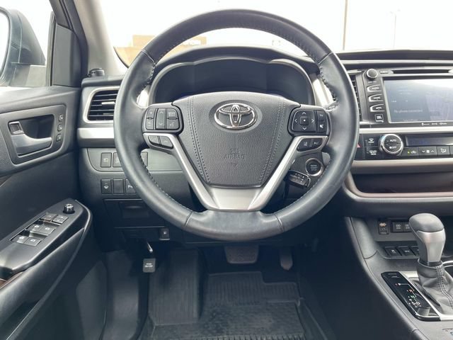 Used 2018 Toyota Highlander Limited w/ Protection Package #3 AWD/4WD image 14