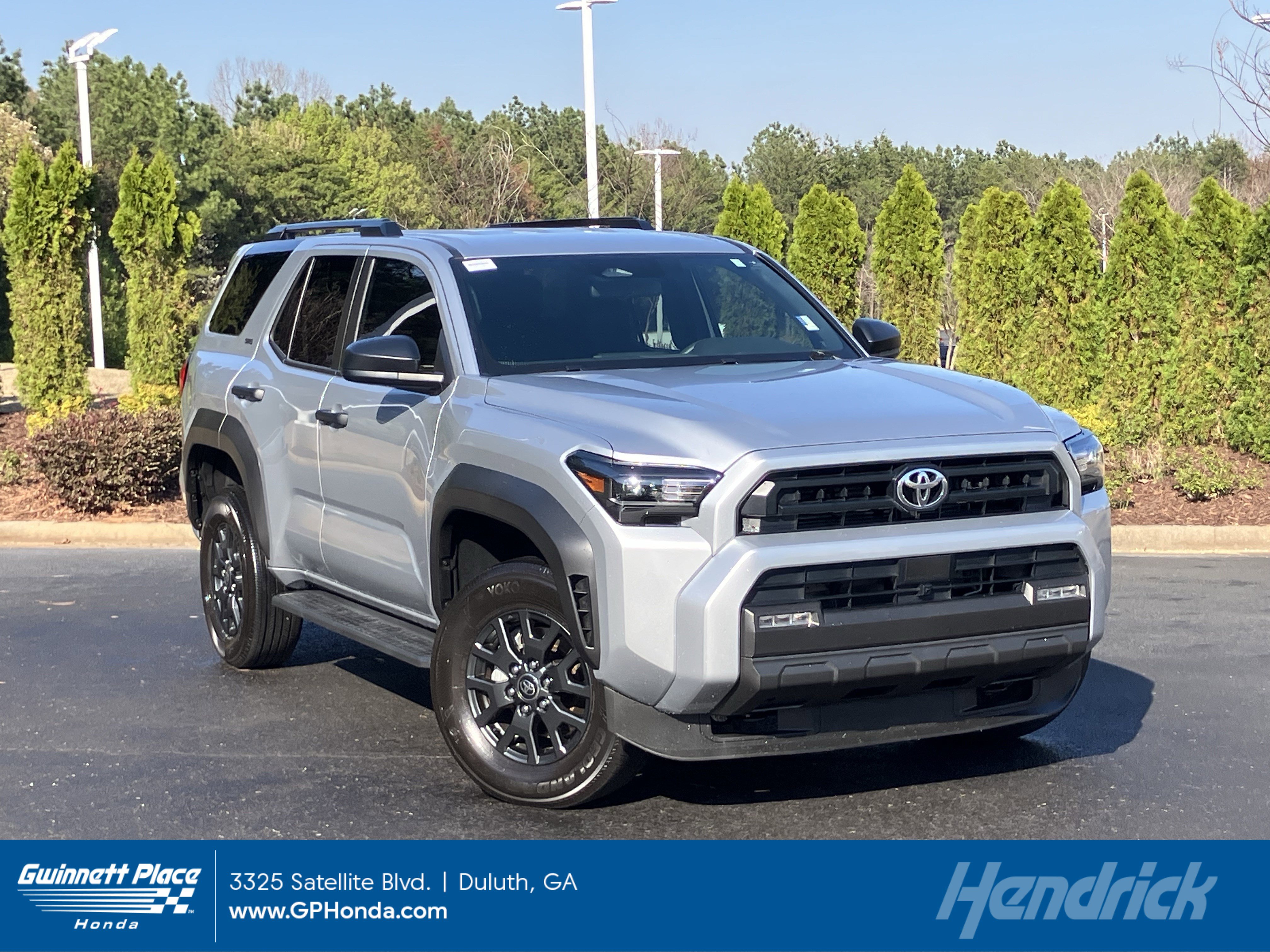 Used 2025 Toyota 4Runner SR5 AWD/4WD image 1